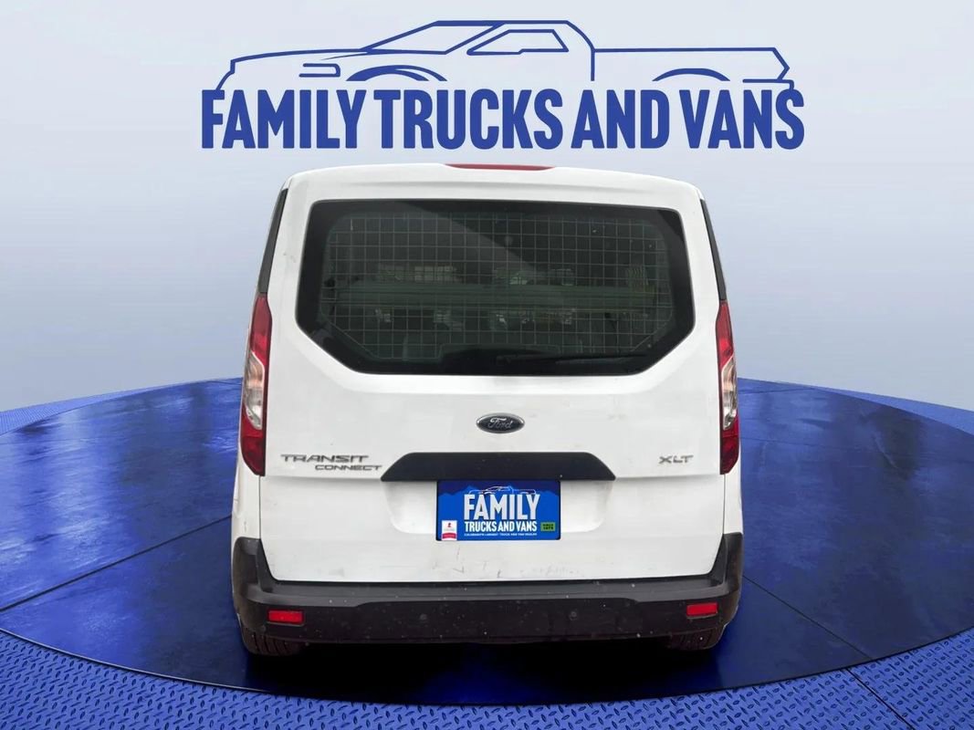 Used 2023 Ford Transit Connect XLT image 4