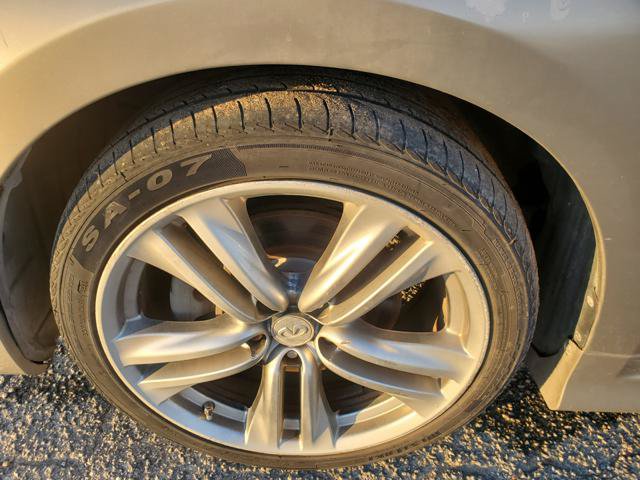 Used 2008 INFINITI M35 w/ Technology Pkg RWD image 16