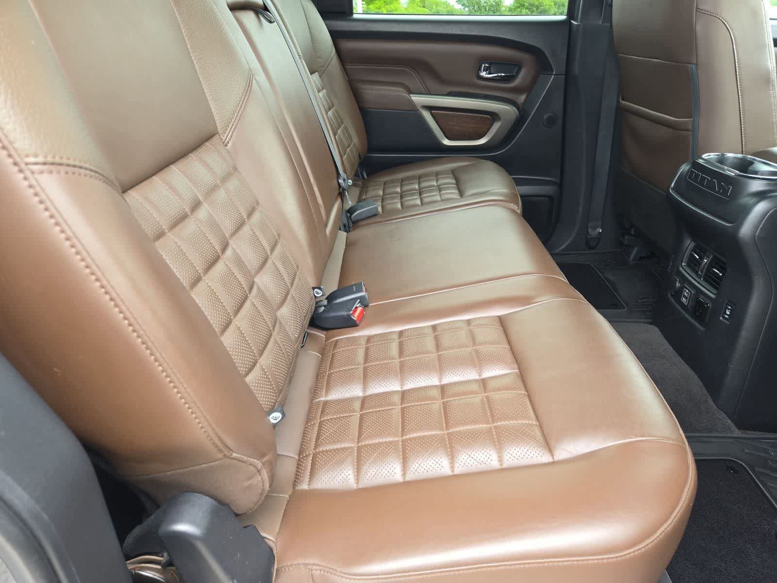 Used 2021 Nissan Titan Platinum Reserve AWD/4WD image 19
