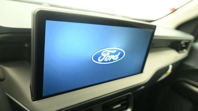 New 2026 Ford Maverick XLT w/ Equipment Group 301A AWD/4WD image 16