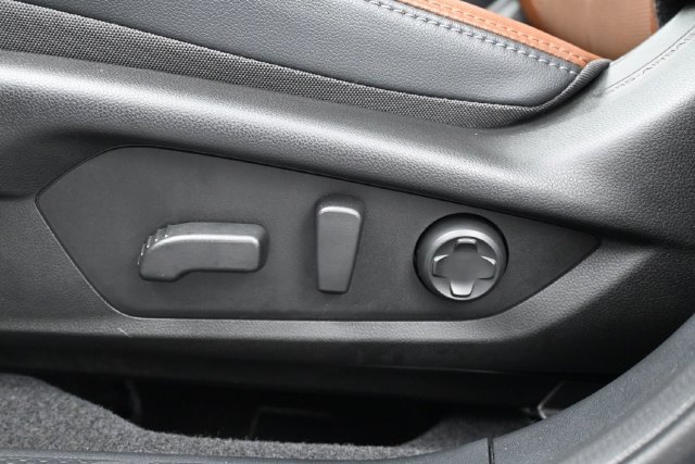Used 2026 Subaru Outback Touring XT AWD/4WD image 12
