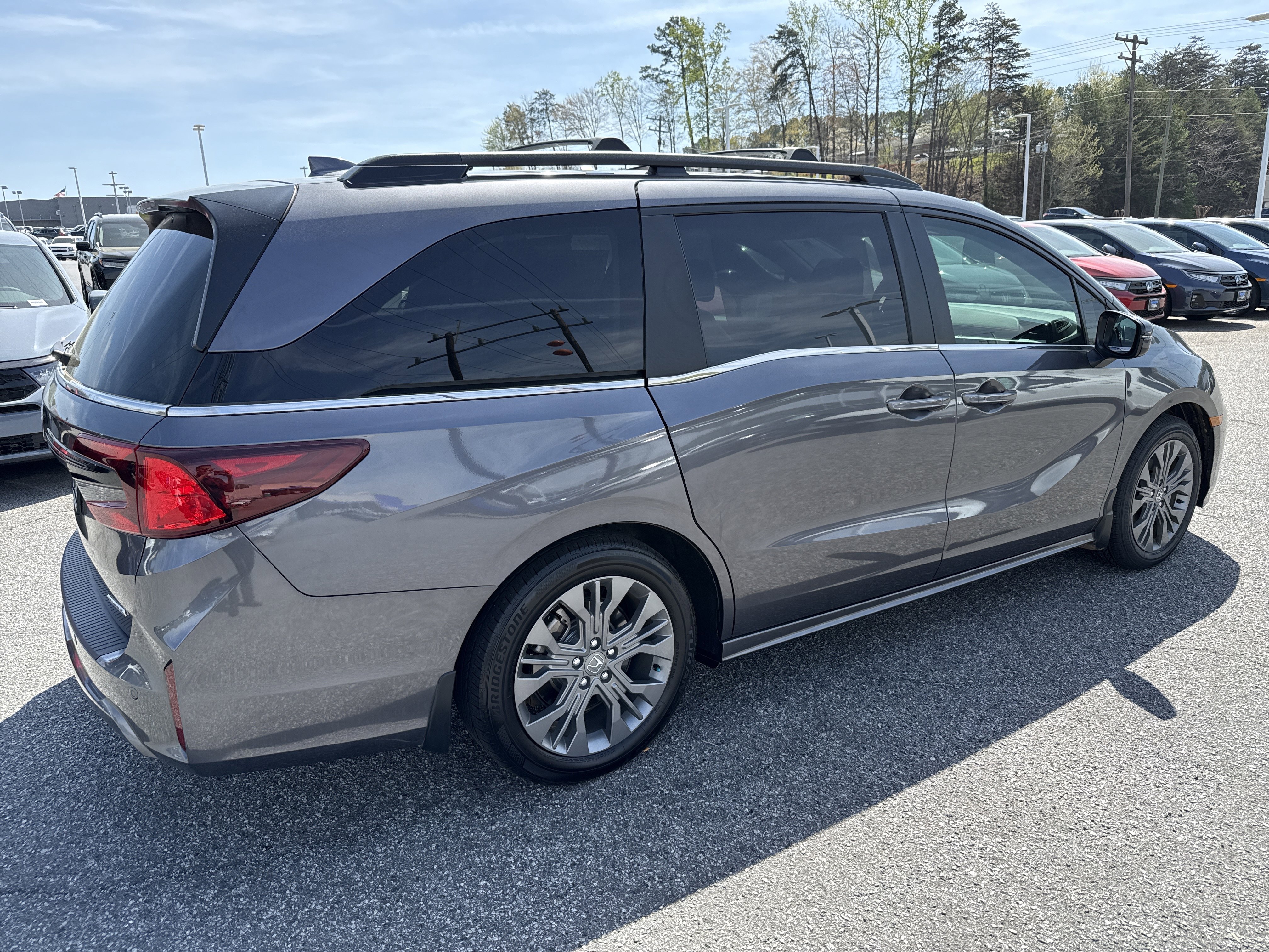Certified 2025 Honda Odyssey Touring image 10