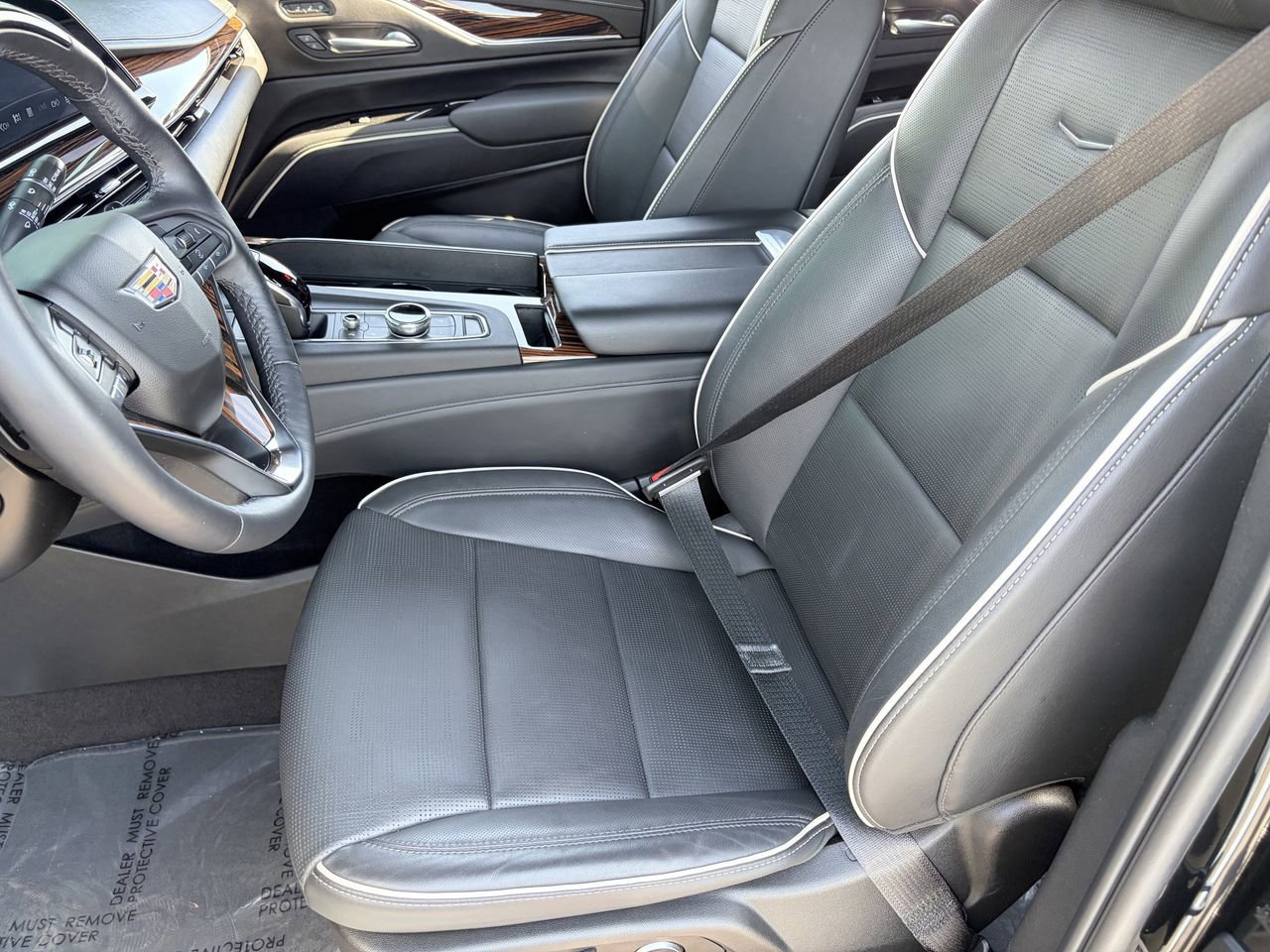 Certified 2024 Cadillac Escalade Premium Luxury image 20