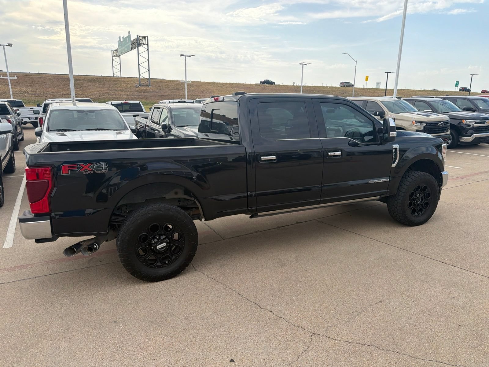 Used 2020 Ford F250 King Ranch w/ King Ranch Ultimate Package AWD/4WD image 4