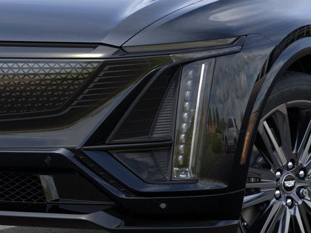 New 2026 Cadillac Lyriq V w/ LPO, Floor Liner Package AWD/4WD image 10