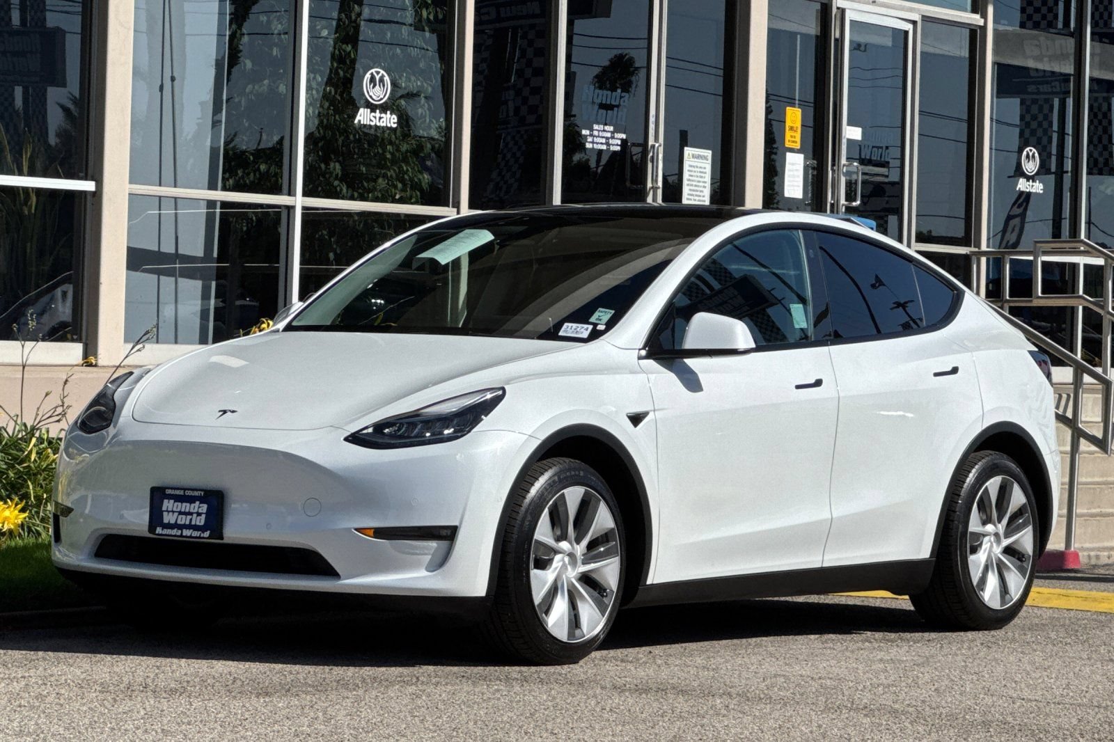 Used 2021 Tesla Model Y Long Range AWD/4WD image 8