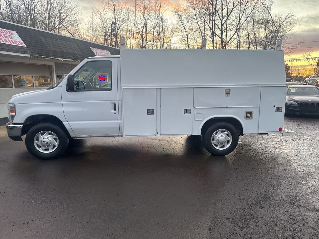 Used 2016 Ford E-350 and Econoline 350 Super Duty w/ Power Windows & Locks Group image 32