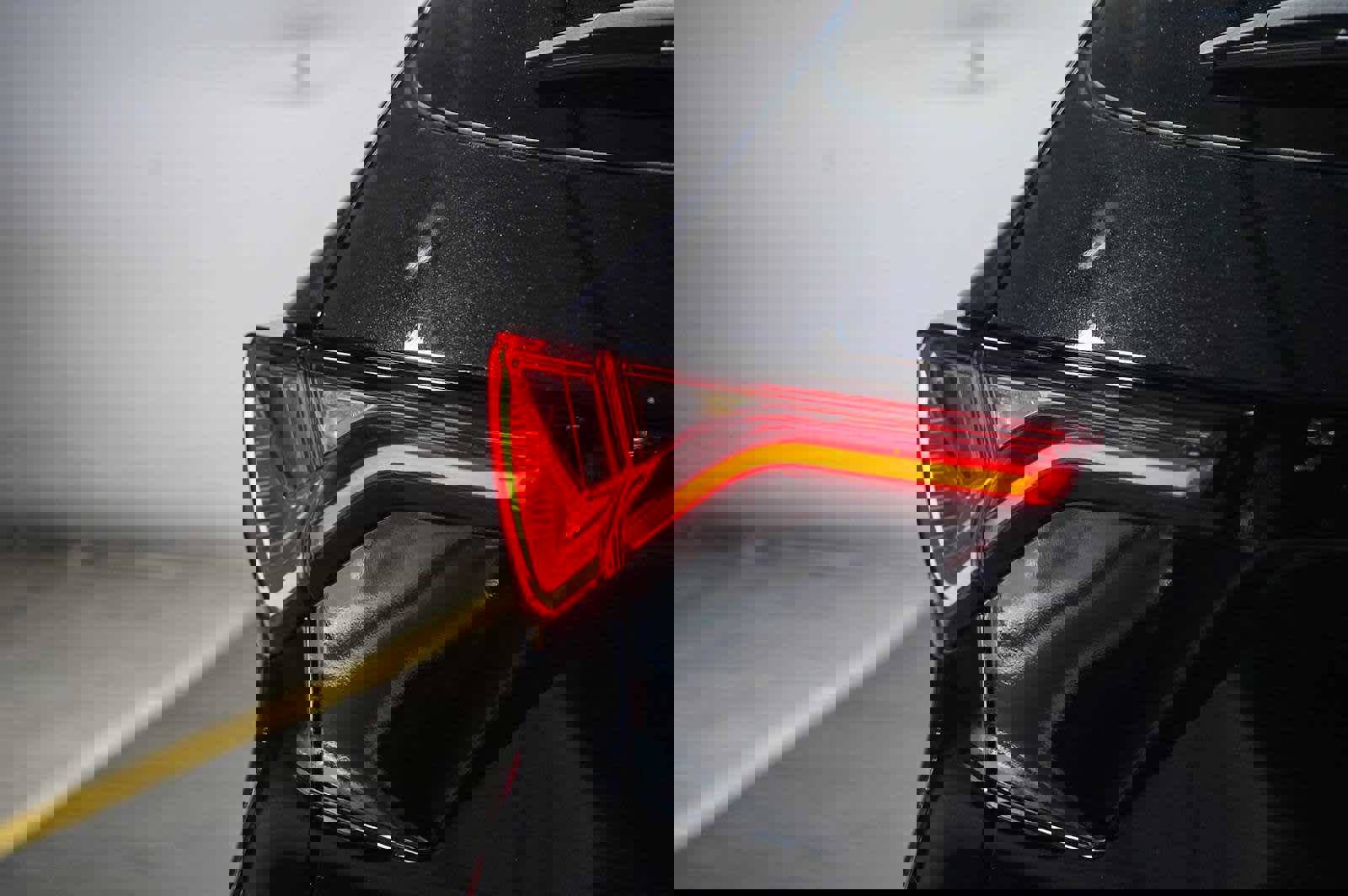 Used 2025 Acura MDX FWD w/ Technology Package image 13