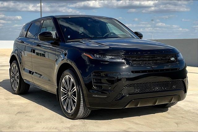 New 2026 Land Rover Range Rover Evoque Dynamic SE image 2