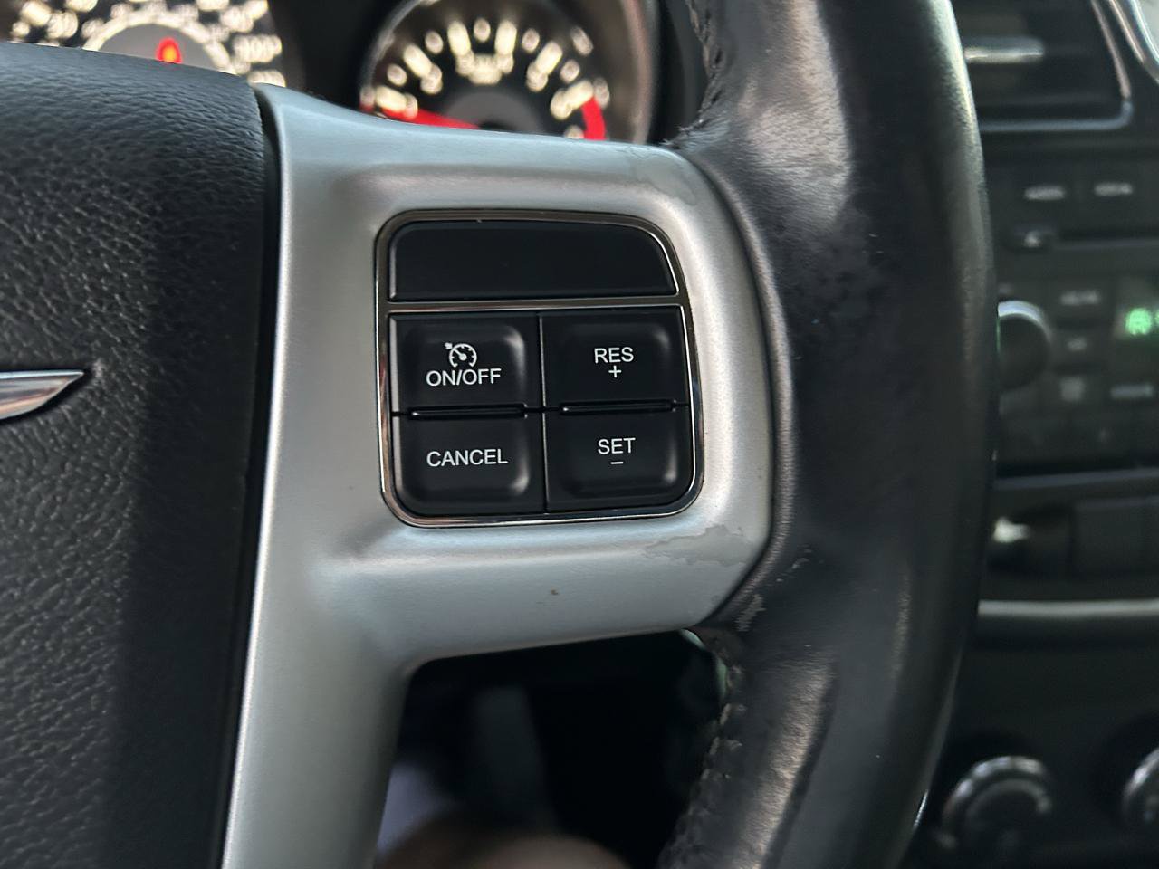 Used 2013 Chrysler 200 Touring FWD image 19