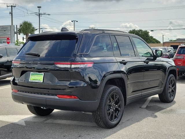 New 2026 Jeep Grand Cherokee Altitude RWD image 5