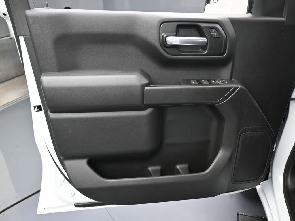 Used 2025 Chevrolet Silverado 1500 Custom RWD image 13