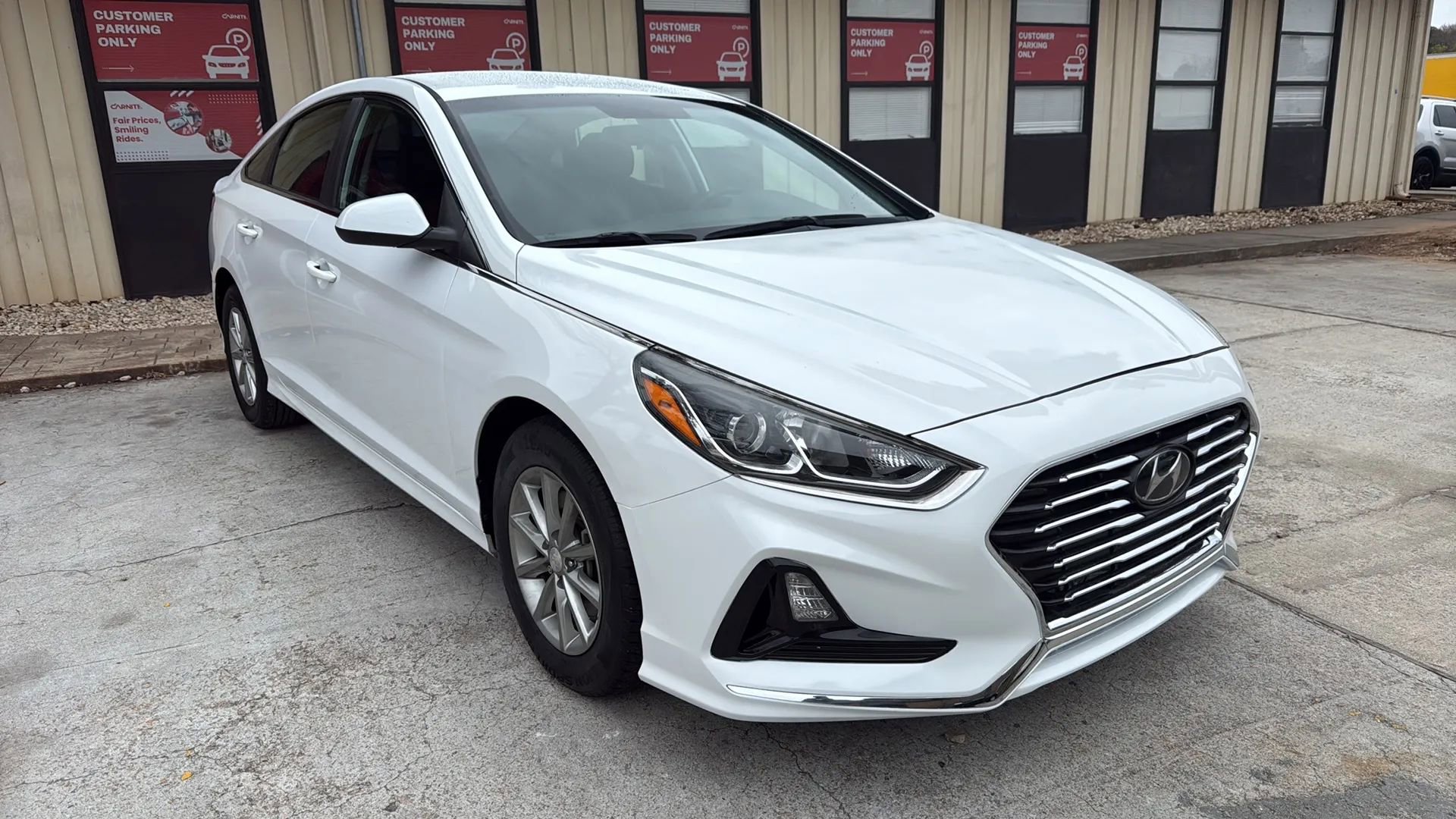Used 2019 Hyundai Sonata SE image 1