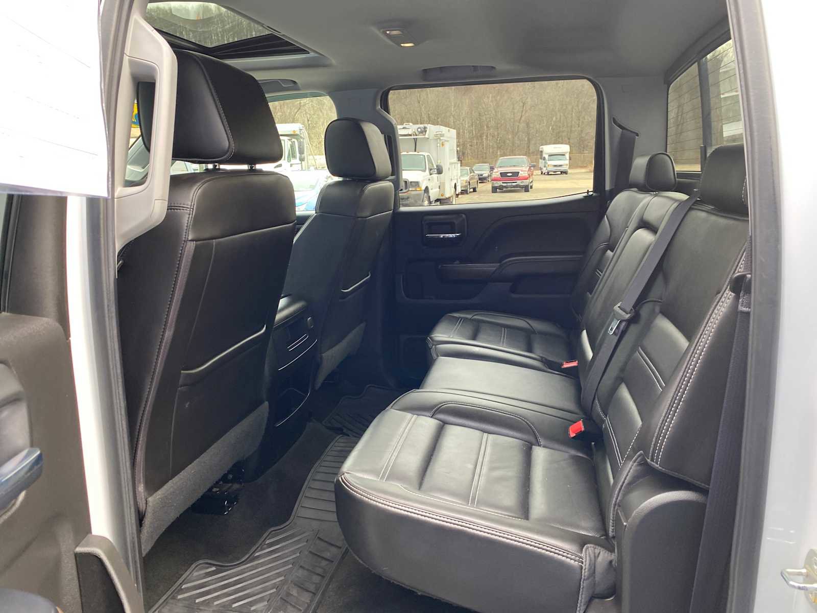 Used 2017 GMC Sierra 3500 Denali w/ Duramax Plus Package image 10