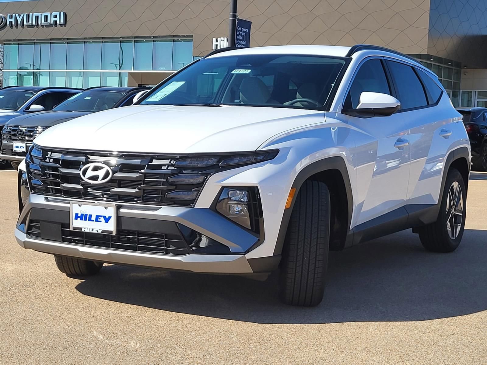 New 2026 Hyundai Tucson SEL FWD image 2