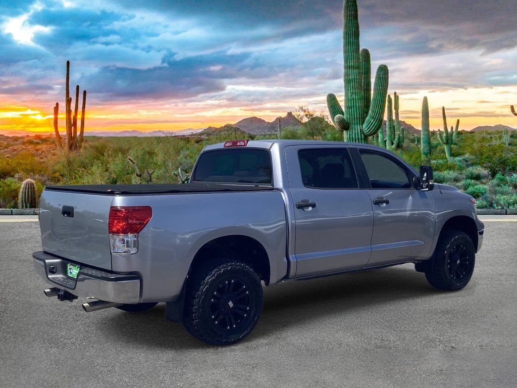 Used 2010 Toyota Tundra 4x4 CrewMax image 3