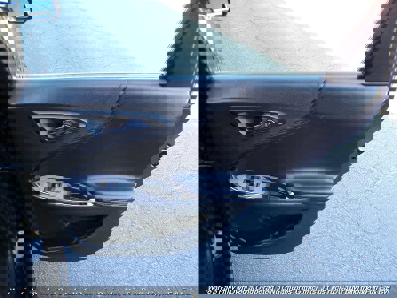 Used 2019 Chevrolet Malibu LT w/ Leather Package FWD image 26