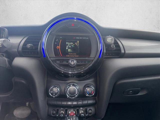 Used 2019 MINI Cooper Convertible image 12