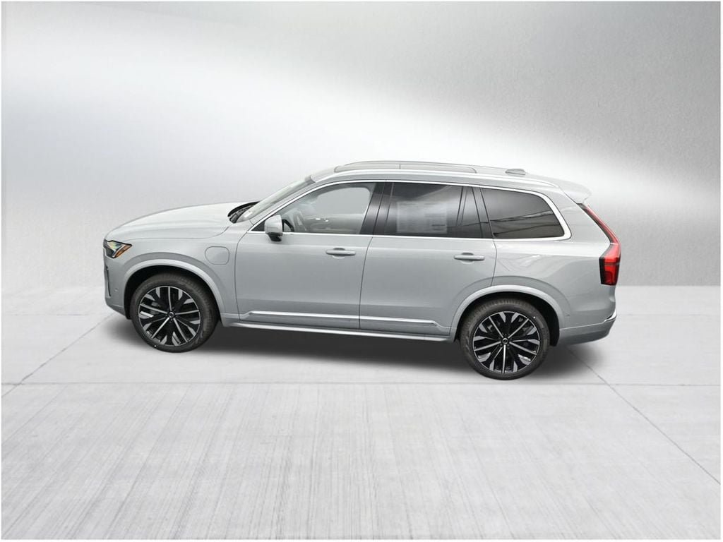 New 2026 Volvo XC90 T8 Plus w/ Protection Package Premier AWD/4WD image 14
