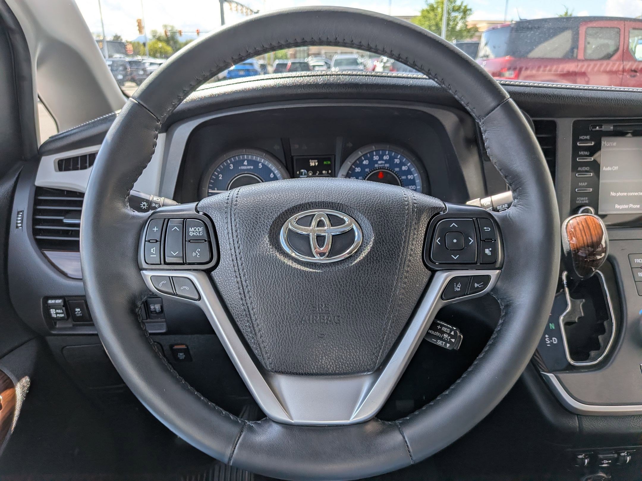 Used 2020 Toyota Sienna Limited Premium image 18
