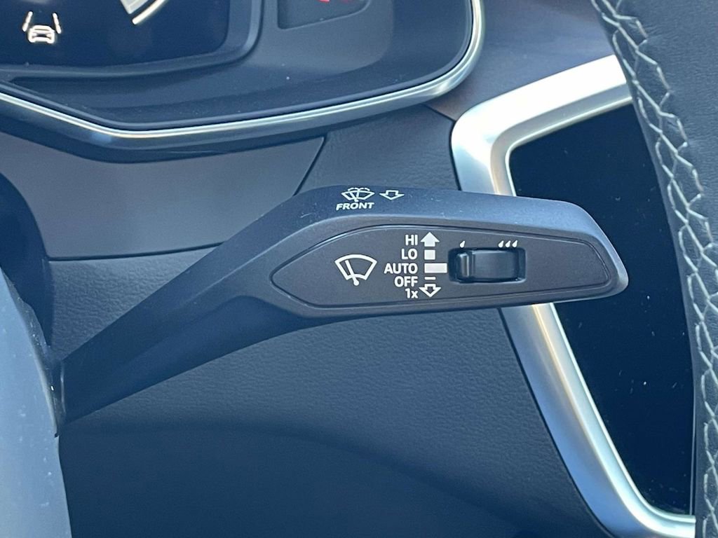 Used 2025 Audi A6 3.0T Prestige image 32