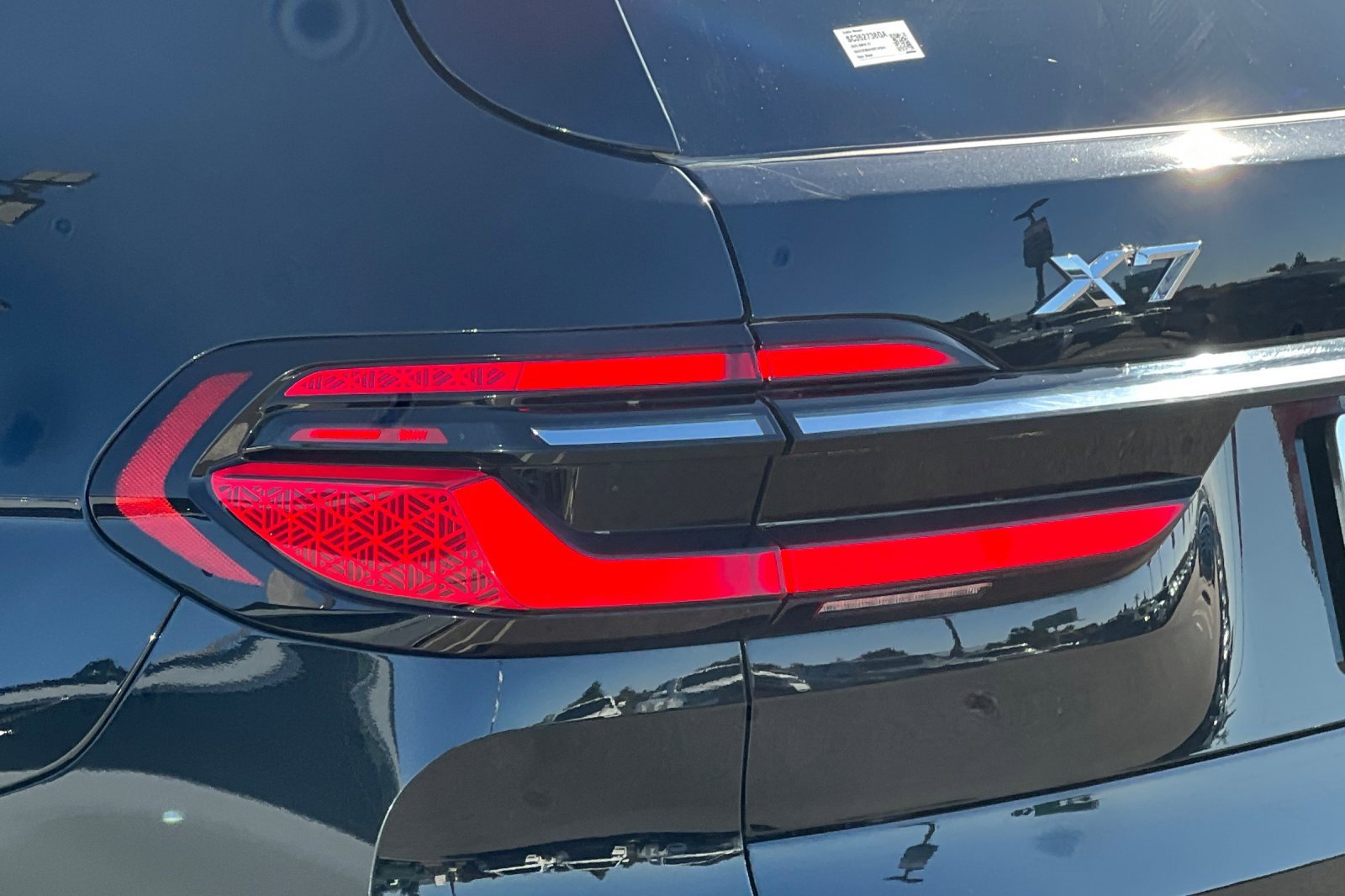 Used 2025 BMW X7 xDrive40i w/ Climate Comfort Package image 49