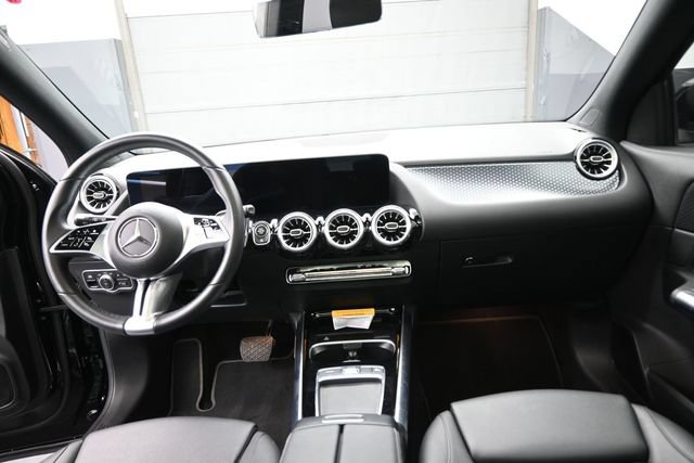 New 2025 Mercedes-Benz GLA 250 4MATIC image 27
