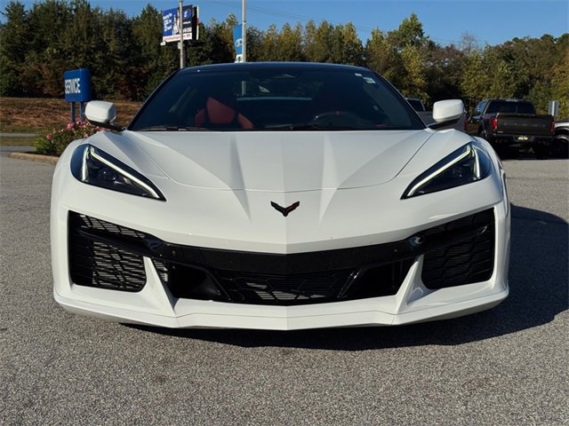 Used 2025 Chevrolet Corvette Z06 w/ Battery Protection Package image 8