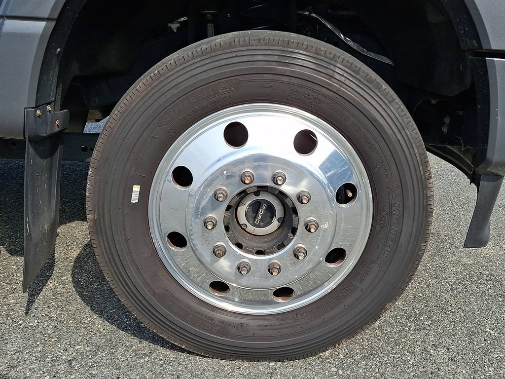 Used 2025 Ford F450 XLT w/ FX4 Off-Road Package AWD/4WD image 8