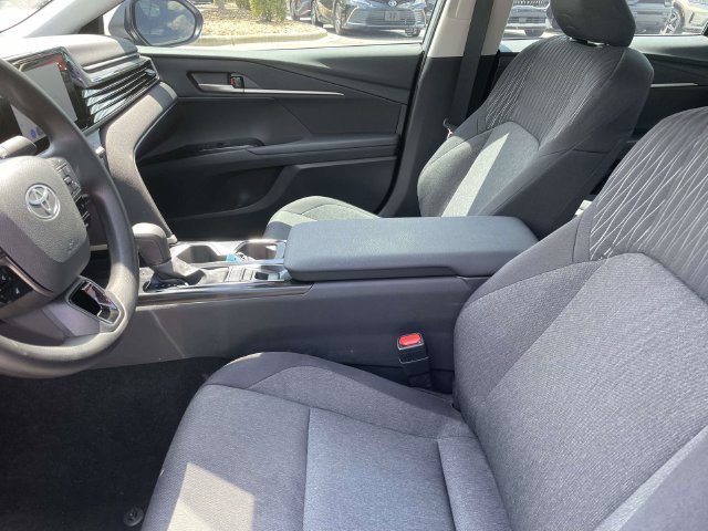 Used 2025 Toyota Camry LE w/ Convenience Package FWD image 17