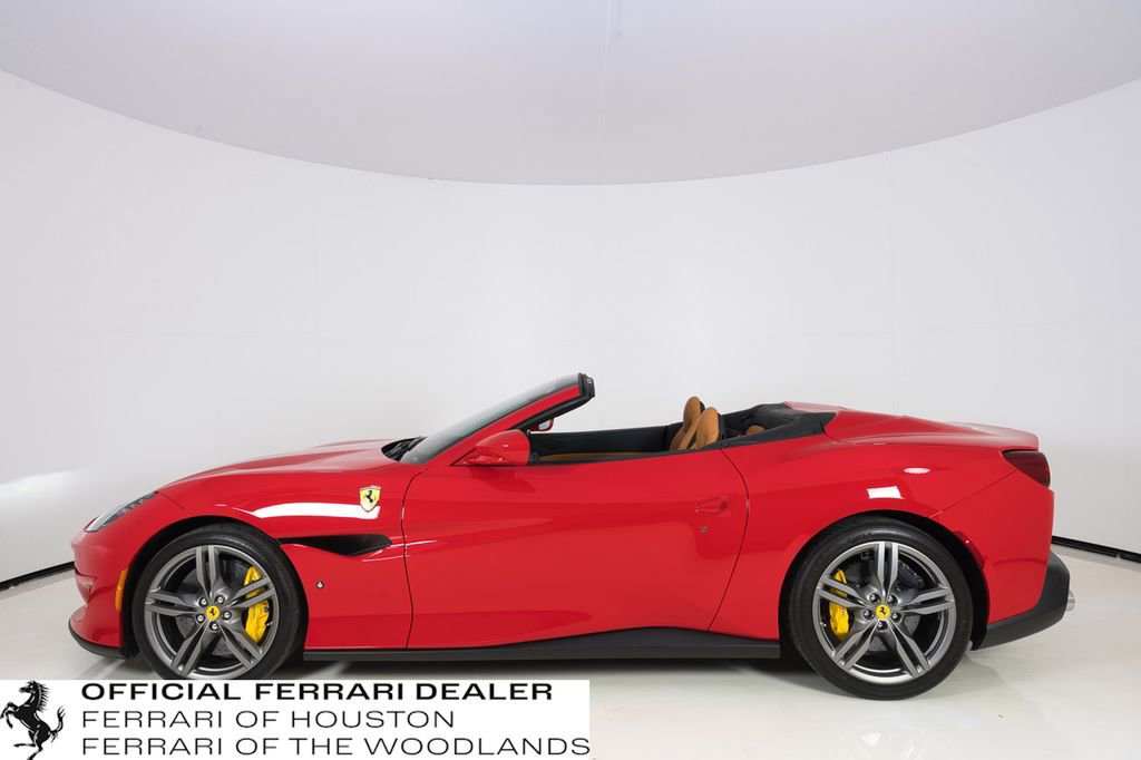 Used 2019 Ferrari Portofino image 8