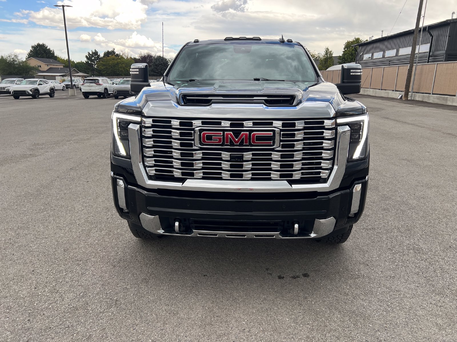 Used 2024 GMC Sierra 3500 Denali w/ Denali Reserve Package AWD/4WD image 8