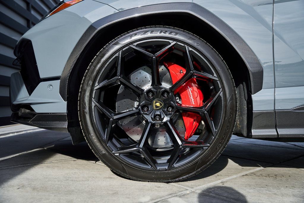 Used 2024 Lamborghini Urus Performante image 3