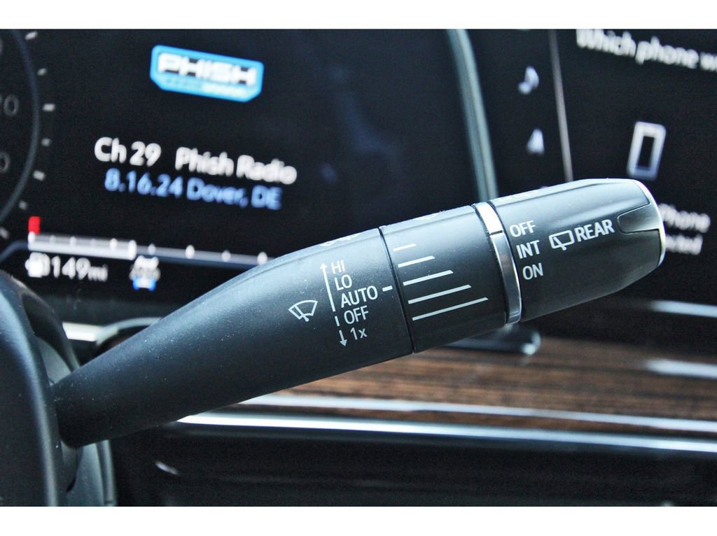 Certified 2024 Cadillac Escalade ESV Premium Luxury image 19