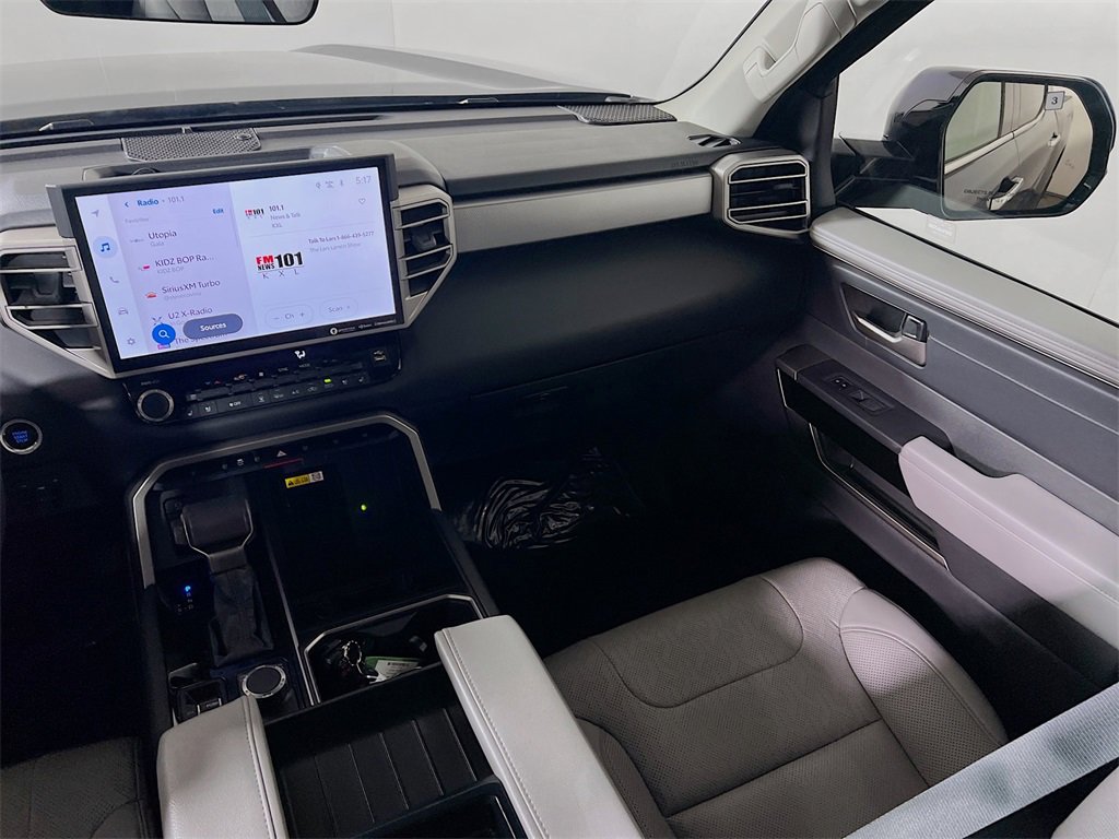 Used 2024 Toyota Tundra Limited image 21