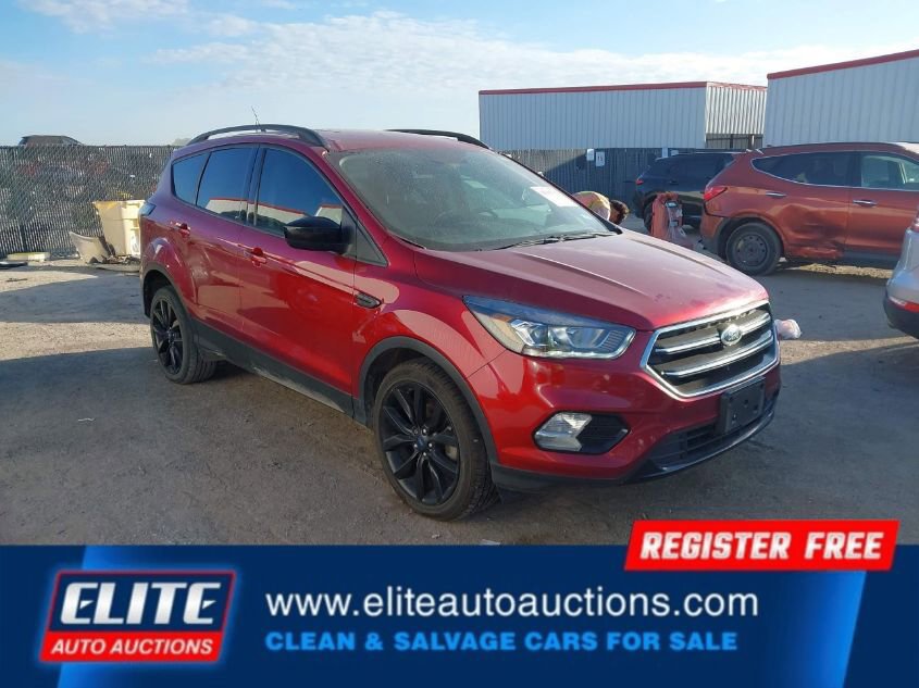 Used 2018 Ford Escape SE w/ SE Sport Appearance Package image 1