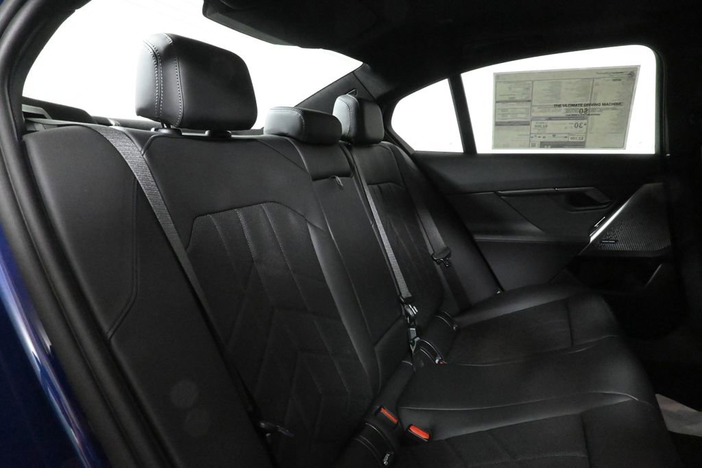 Used 2026 BMW 530i xDrive w/ Premium Package image 37