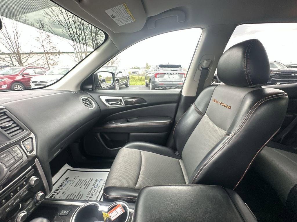 Used 2020 Nissan Pathfinder SV w/ Rock Creek Edition image 11