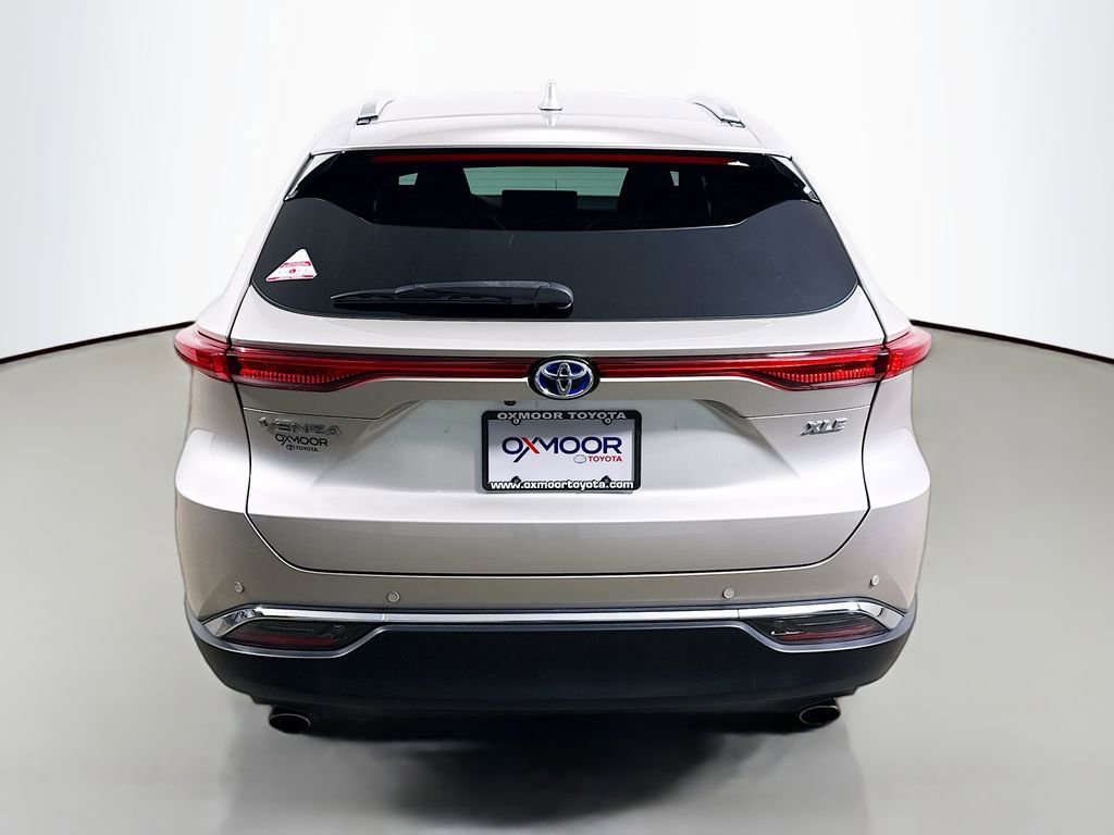 Certified 2024 Toyota Venza XLE AWD/4WD image 6