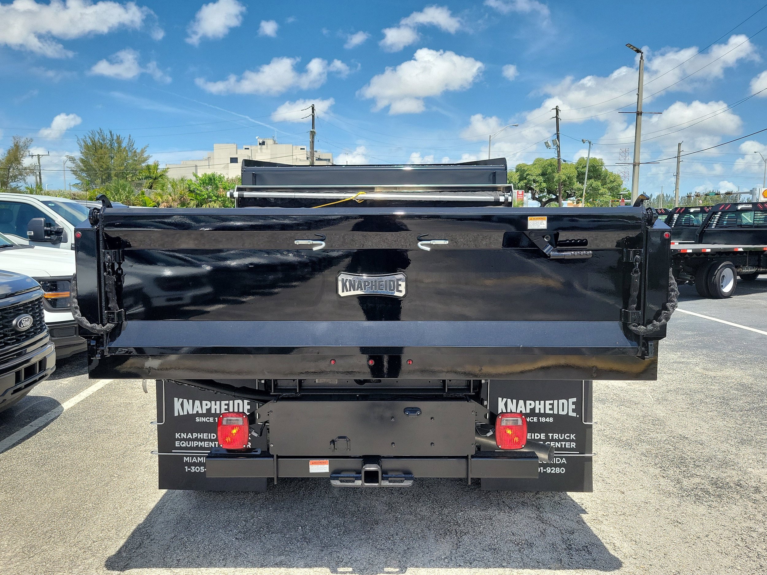 New 2024 Ford F550 4x4 Regular Cab Super Duty image 6