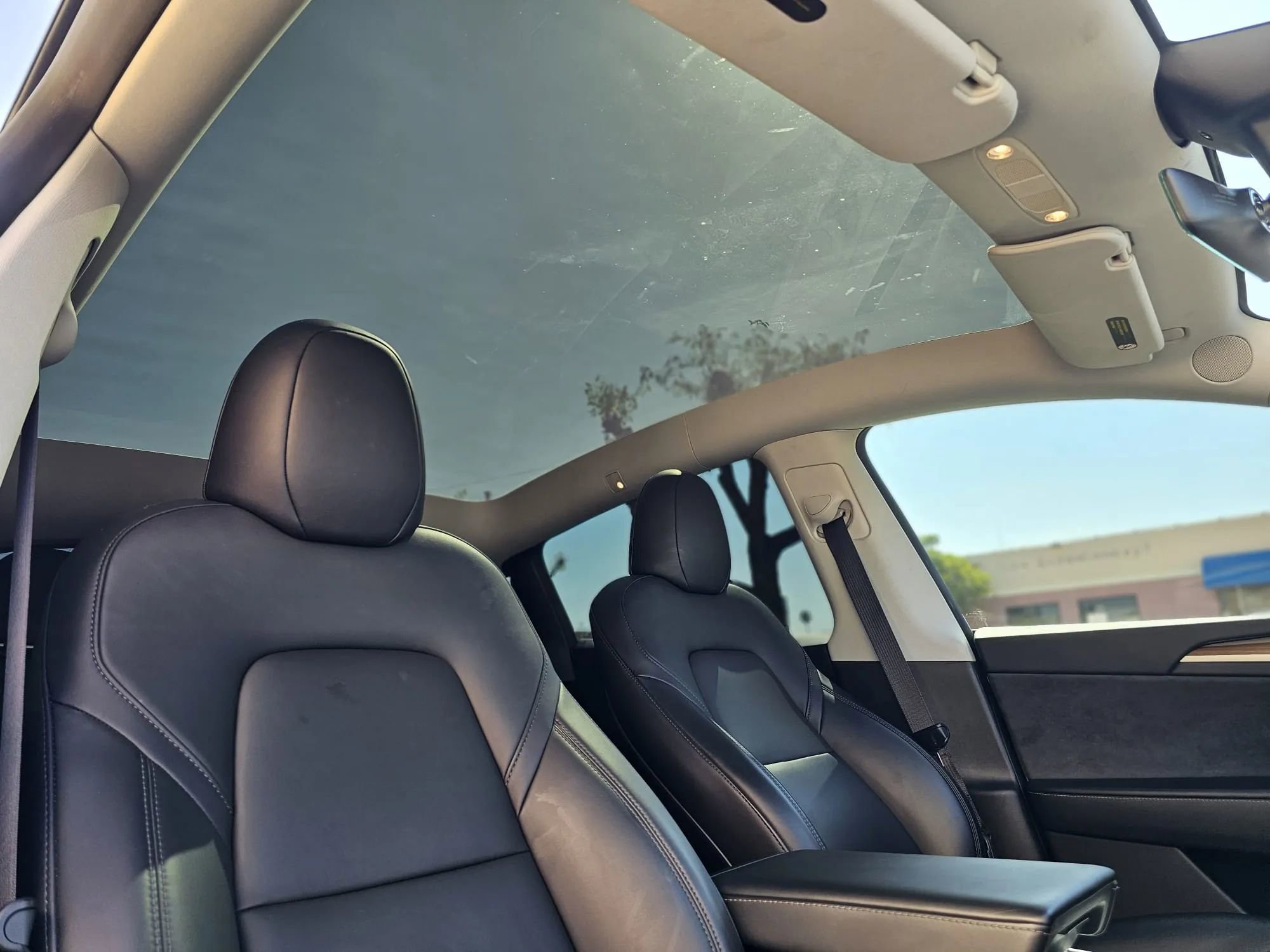 Used 2023 Tesla Model Y AWD image 15