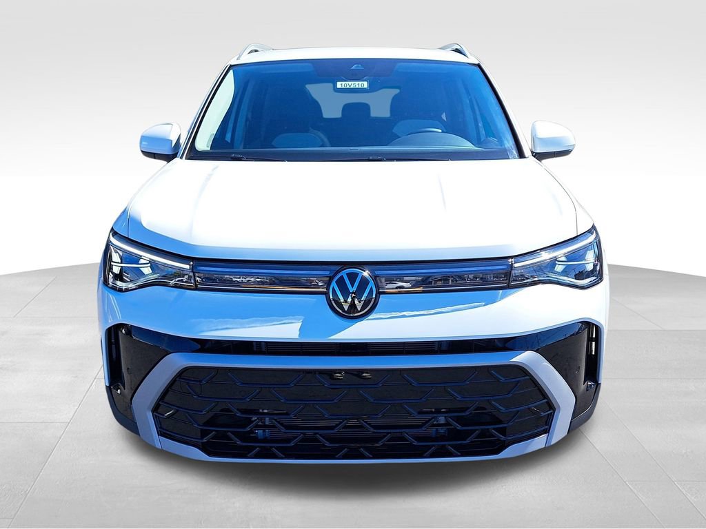 New 2025 Volkswagen Taos SEL image 2