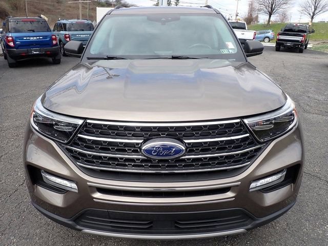 Used 2021 Ford Explorer XLT w/ Equipment Group 202A image 8