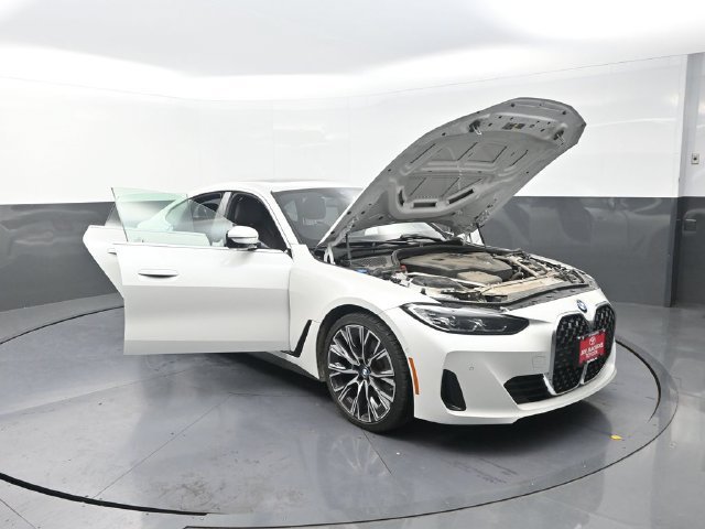 Used 2023 BMW 430i Gran Coupe xDrive w/ Premium Package AWD/4WD image 39