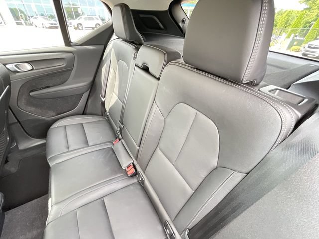 Used 2026 Volvo XC40 B5 Plus AWD/4WD image 17