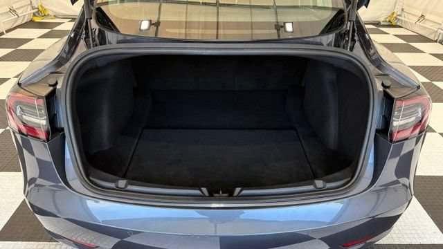 Used 2020 Tesla Model 3 Standard Range Plus RWD image 4