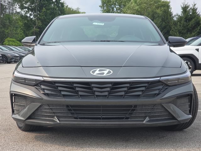 New 2026 Hyundai Elantra Sport FWD image 10