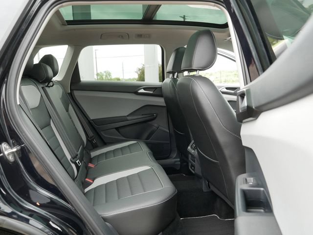 Certified 2023 Volkswagen Taos SEL AWD/4WD image 20