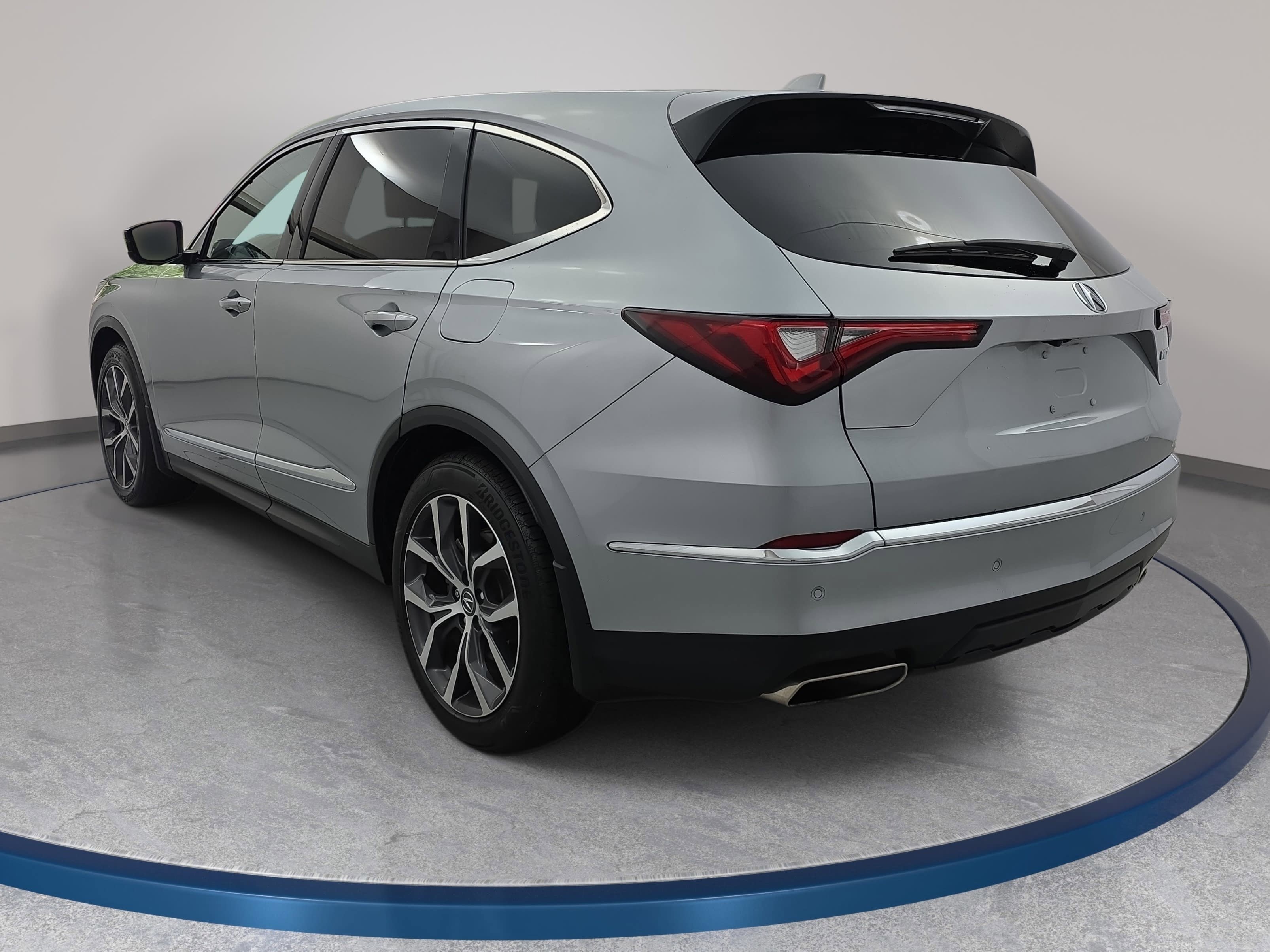 Certified 2023 Acura MDX FWD w/ Technology Package image 7