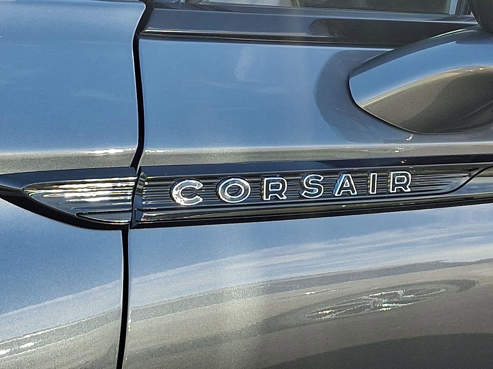New 2026 Lincoln Corsair Reserve w/ Jet Appearance Package image 16